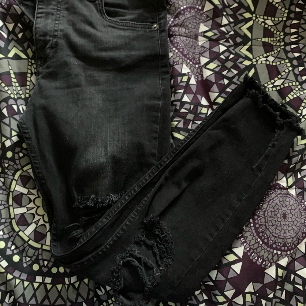 Free People ripped knee jeans size 27 in charcoal
